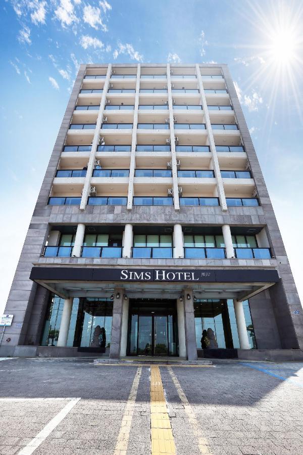 Sims Hotel Jeju Exterior foto